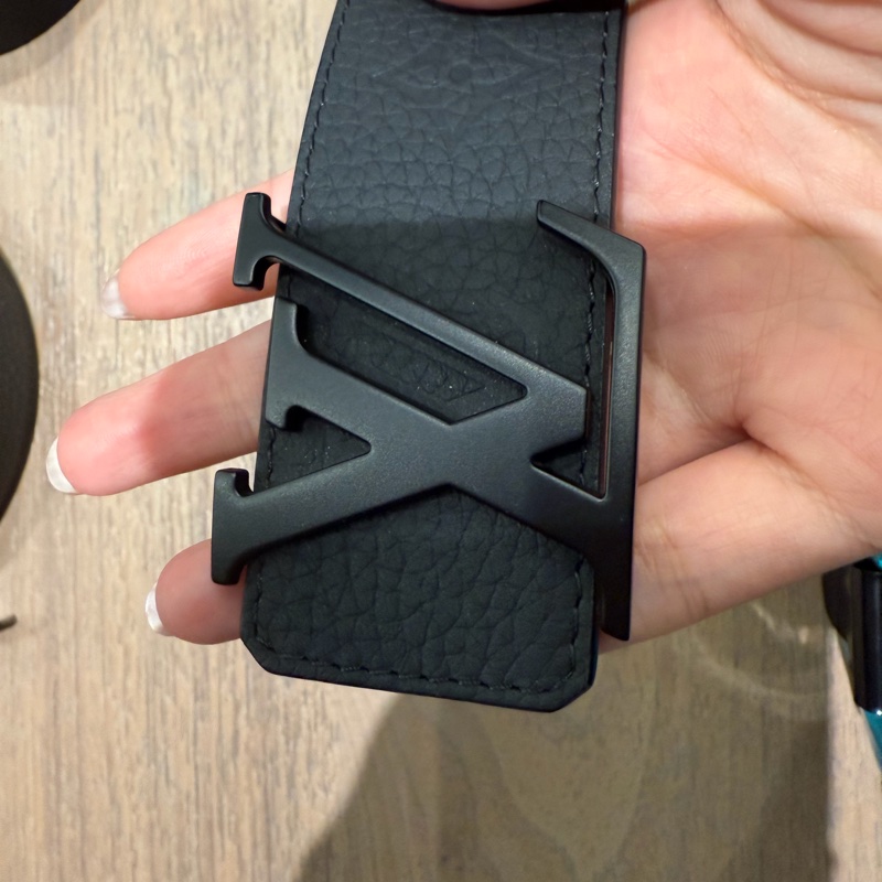 可議價✨Lv男款皮帶-0