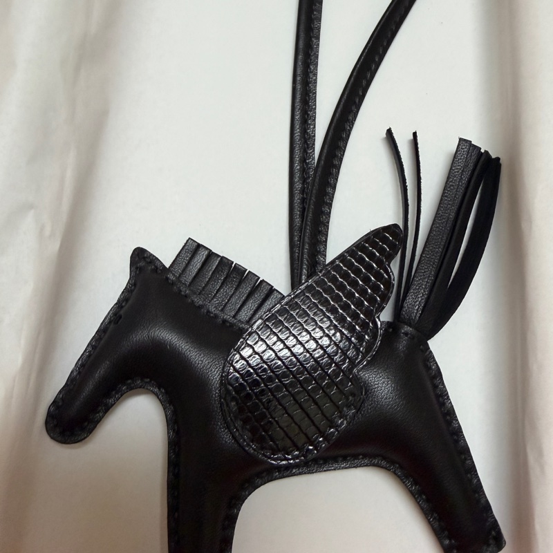 Hermes 愛馬仕 so black 小飛馬吊飾 蜥蜴皮-0