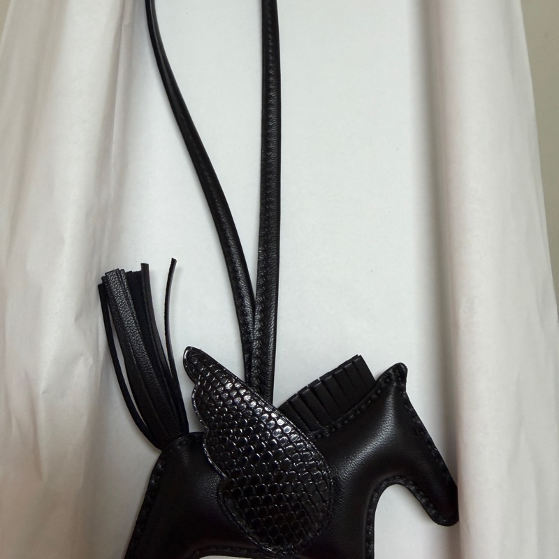 Hermes 愛馬仕 so black 小飛馬吊飾 蜥蜴皮-2