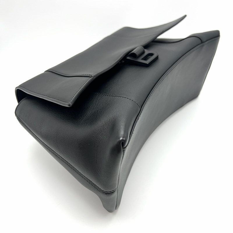 🈶台灣購證 #全網最低 #99新巴黎世家downtowm全黑斜挎沙漏包 背袋🉑調-5