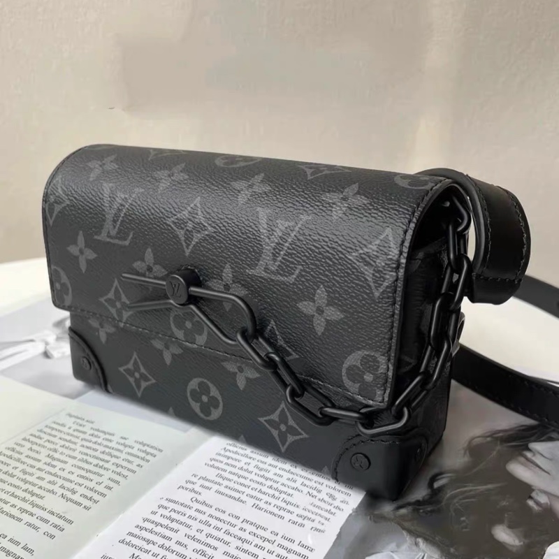 🈶購證 #99新閒置 #配件齊全 Lv steamer全黑老花盒子包 芯片款-3