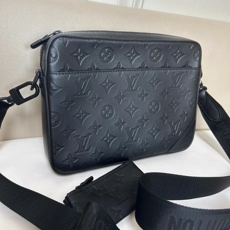 Lv trio全黑牛皮壓紋三合一斜挎包 芯片款 #99新閒置 #超甜價 #男女同款-3