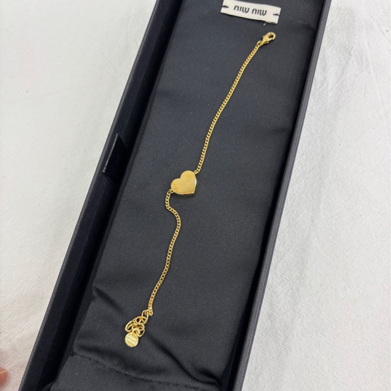 Miu Miu愛心金色粉面手鍊 斷貨款 溫柔顯白的款-6