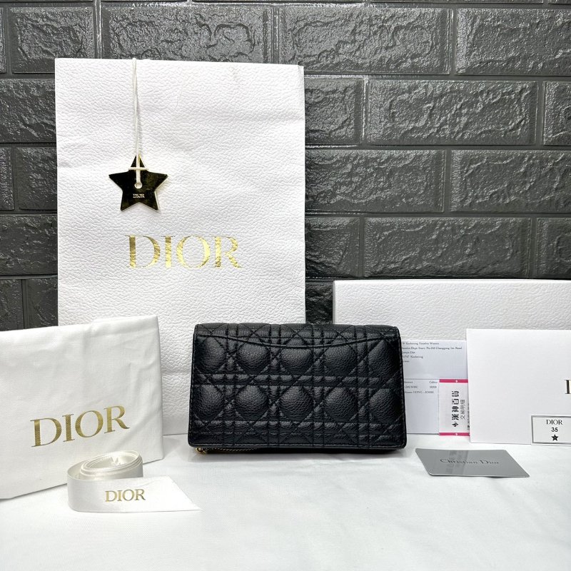 DIOR Caro woc鏈帶包-1