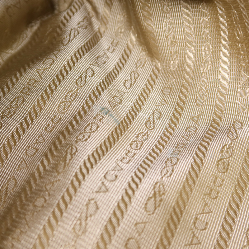 PRADA 帆布Tote Bag金扣手挽袋-17