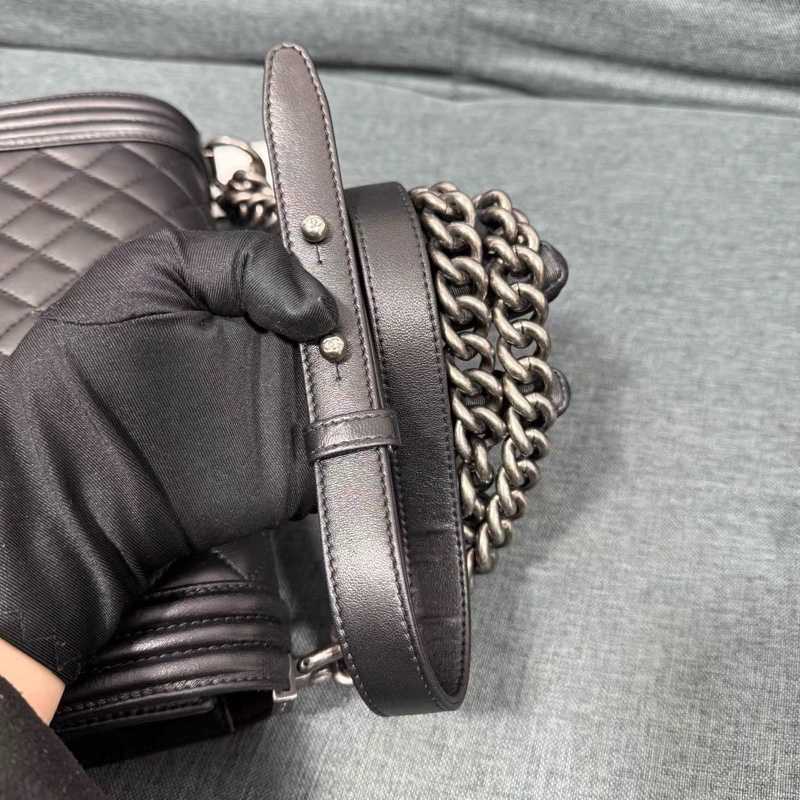 Chanel Leboy25黑銀牛皮鏈條斜挎包 #全配🈶購證 #99新閒置-11