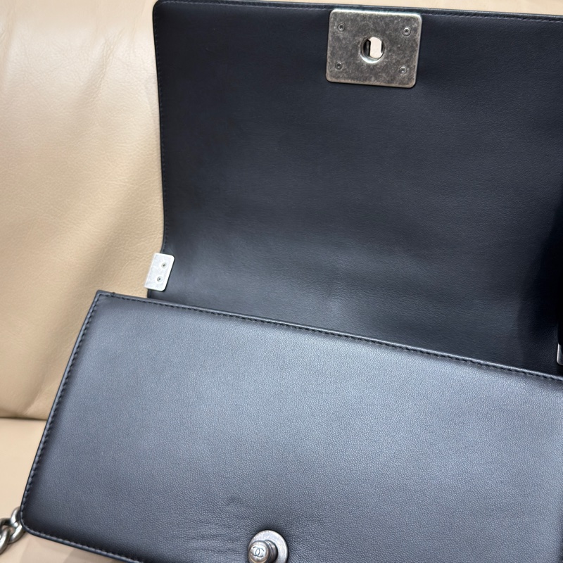 Chanel Leboy25黑銀牛皮鏈條斜挎包 #全配🈶購證 #99新閒置-20