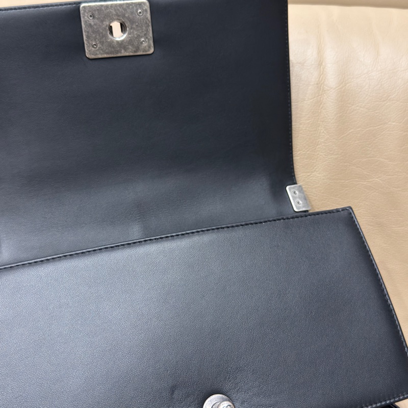 Chanel Leboy25黑銀牛皮鏈條斜挎包 #全配🈶購證 #99新閒置-21