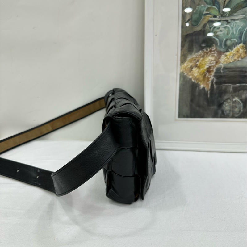 BV 葆蝶家 21格橫版 單肩包，黑銀油蠟皮，七格編織cassette，子母包，肩帶可調節，井柏然同款，超帥！ 28.5*13.5*4，內有子袋手包-4