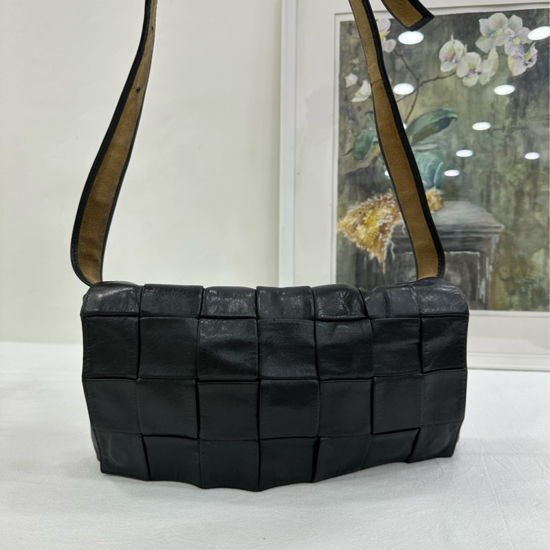 BV 葆蝶家 21格橫版 單肩包，黑銀油蠟皮，七格編織cassette，子母包，肩帶可調節，井柏然同款，超帥！ 28.5*13.5*4，內有子袋手包-6