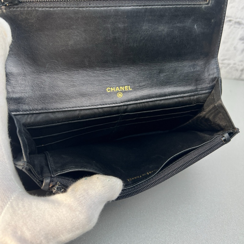 Chanel 荔枝皮大logo長夾-11