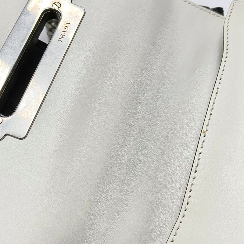PRADA Cahier 白色牛皮鑲嵌斜挎包單肩包 銀色五金-6
