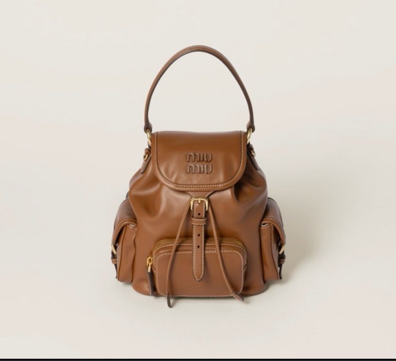 2025 新品Miu Miu 皮革背囊干邑色-2