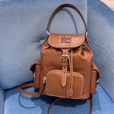 促銷品 Miu Miu 皮革背囊干邑色