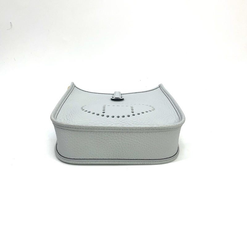 Hermes 聖杯藍TC皮金釦斜背Mini evelyne-4
