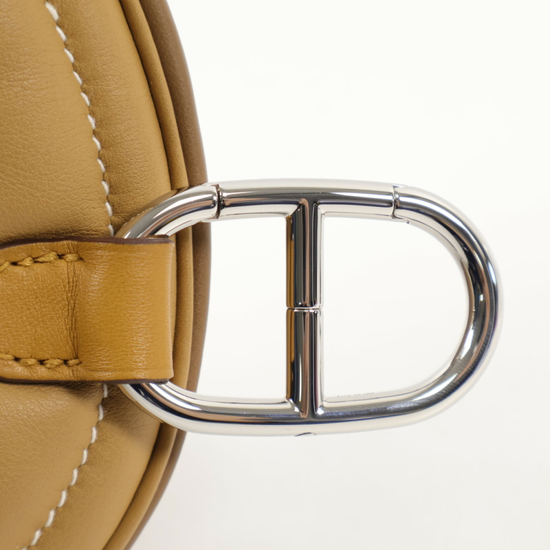 HERMES Swift皮革In the loop銀扣肩背袋Biscuit-12