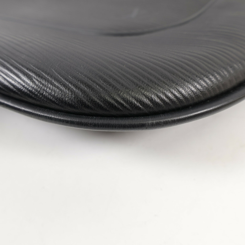 LOUIS VUITTON Epi Matsy金扣肩背袋-9