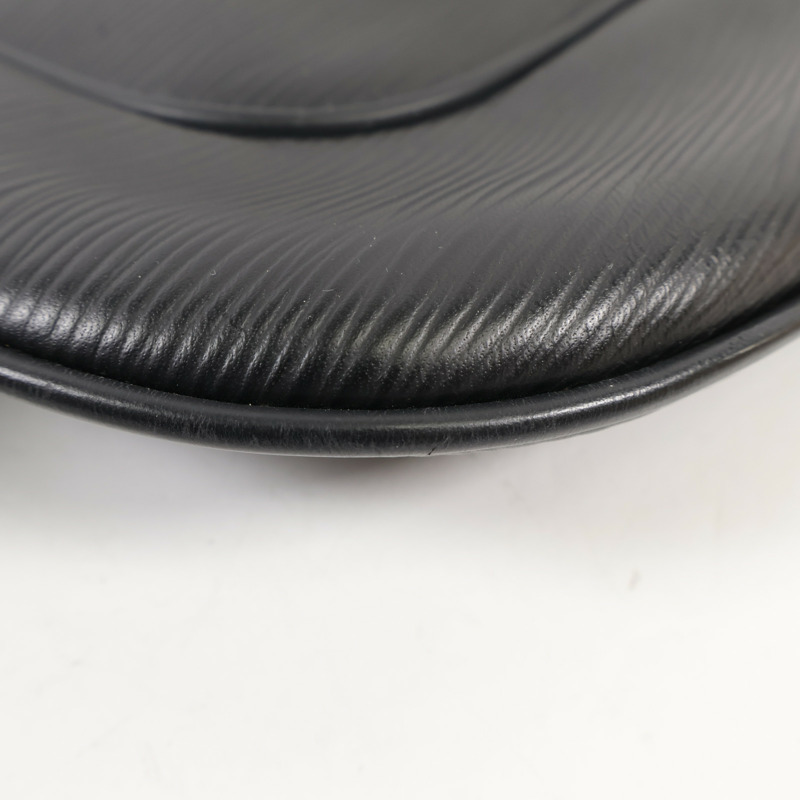 LOUIS VUITTON Epi Matsy金扣肩背袋-10