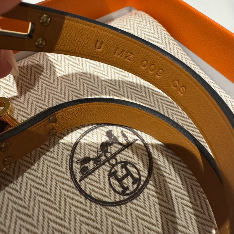 Hermes Kelly 黑金皮手環 T4尺寸 疊戴好美 🖤 全新 可送禮🎁-8