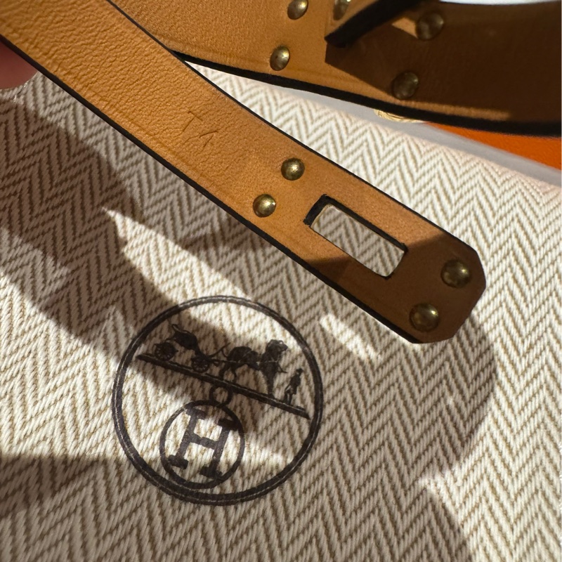 Hermes Kelly 黑金皮手環 T4尺寸 疊戴好美 🖤 全新 可送禮🎁-11