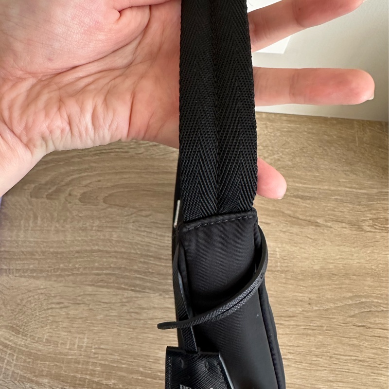 Prada hobo腋下包-4