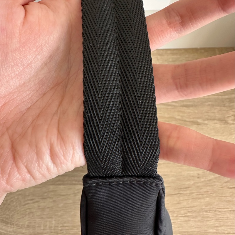 Prada hobo腋下包-5