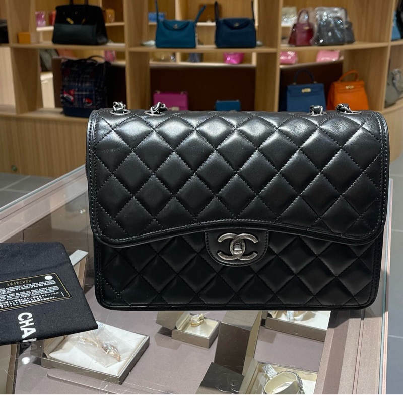 香奈儿Chanel 黑银CF 系列邮差包-0