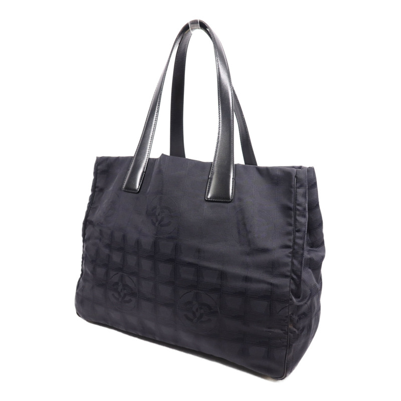 CHANEL 尼龍New Travel Line Tote金扣手挽袋-1