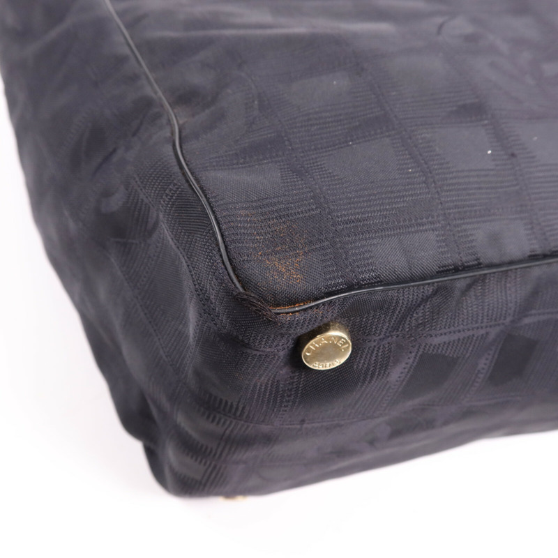 CHANEL 尼龍New Travel Line Tote金扣手挽袋-7