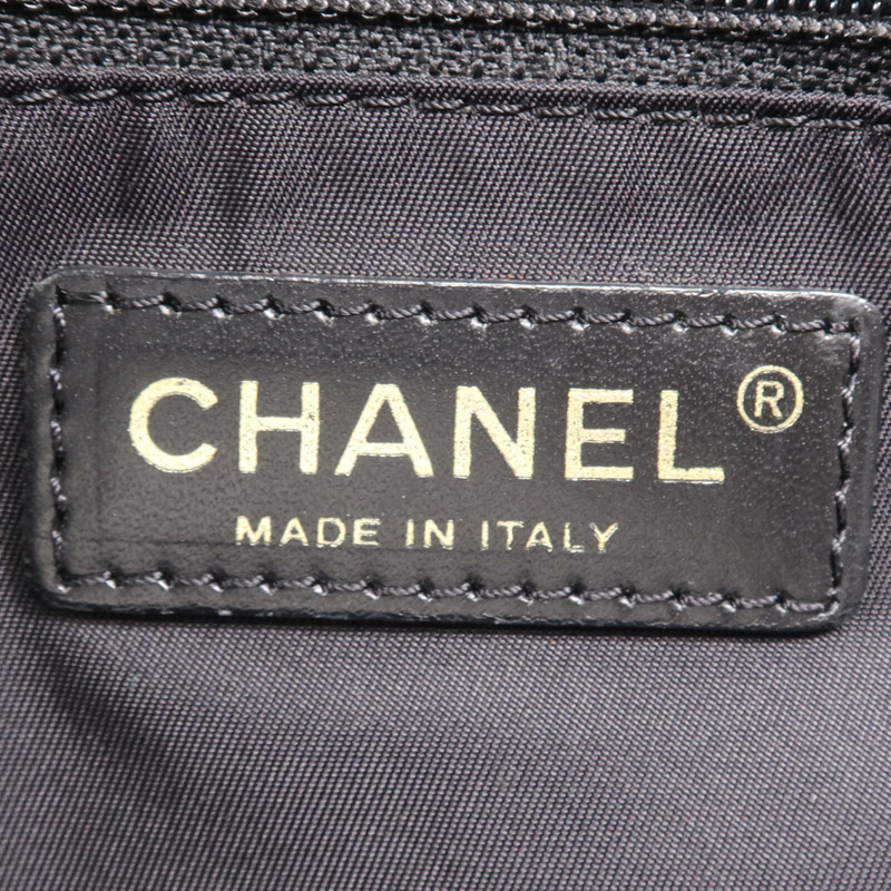 CHANEL 尼龍New Travel Line Tote金扣手挽袋-14