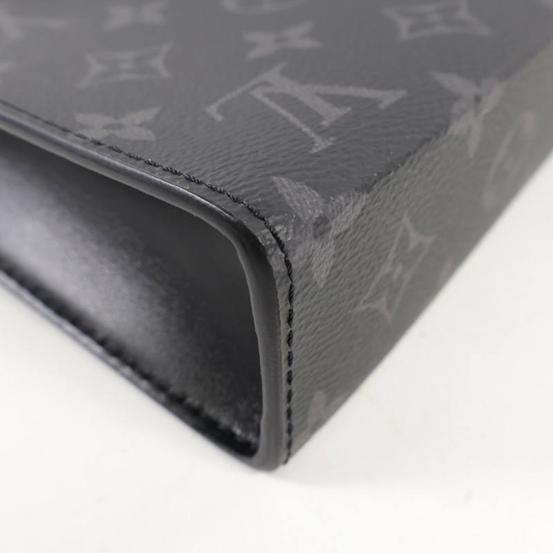 LOUIS VUITTON Monogram Eclipse Gaston銀扣肩背袋-14