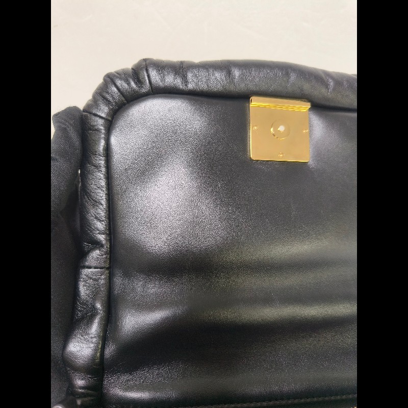 【8成新】㊣✨ LOEWE ✨羅威 黑色 小羊皮 黑金 療癒 枕頭包 雲朵包 手拿包 肩背包 斜背包 /二手包/二手精品🌳二手樹屋🌳-24