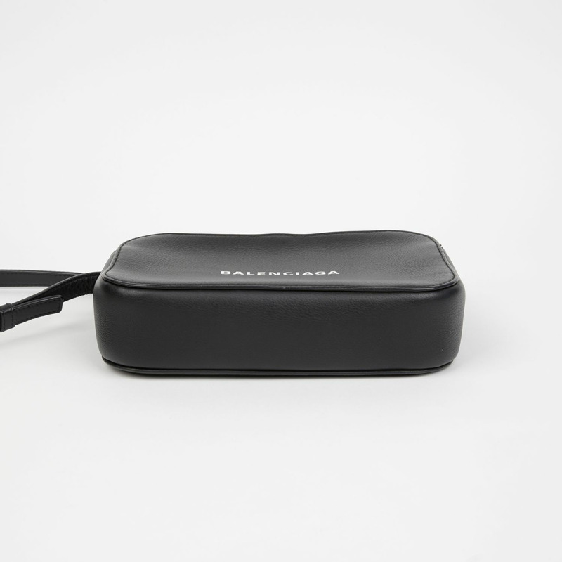 BALENCIAGA 日常小相機肩斜背包 552370-3