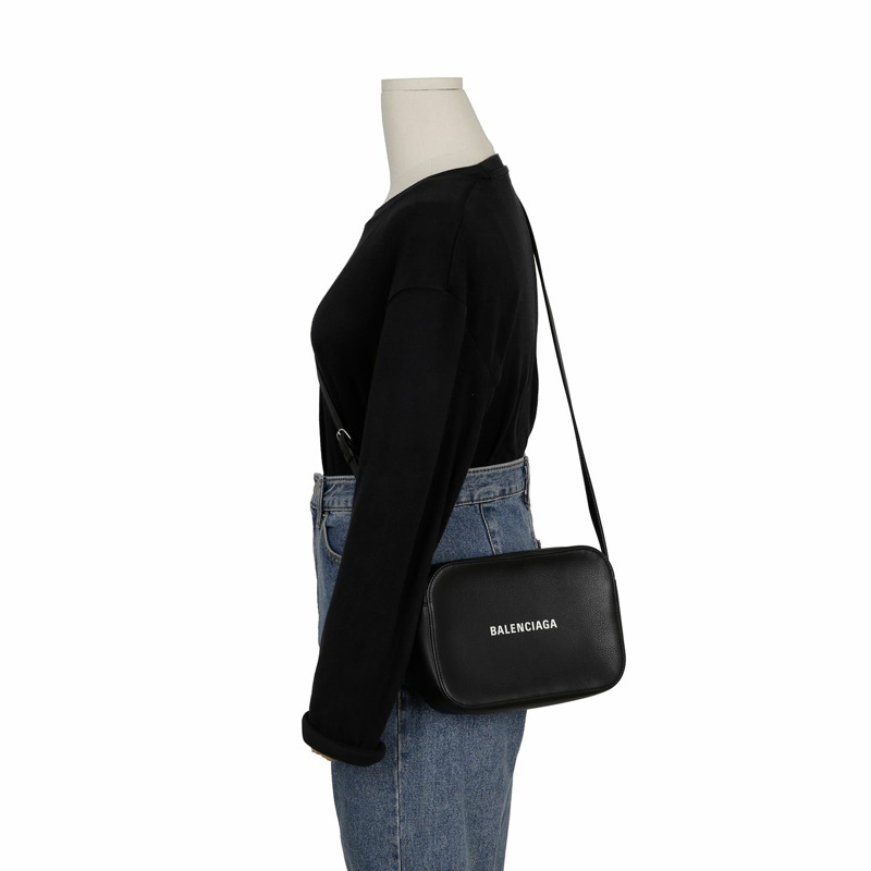 BALENCIAGA 日常小相機肩斜背包 552370-7