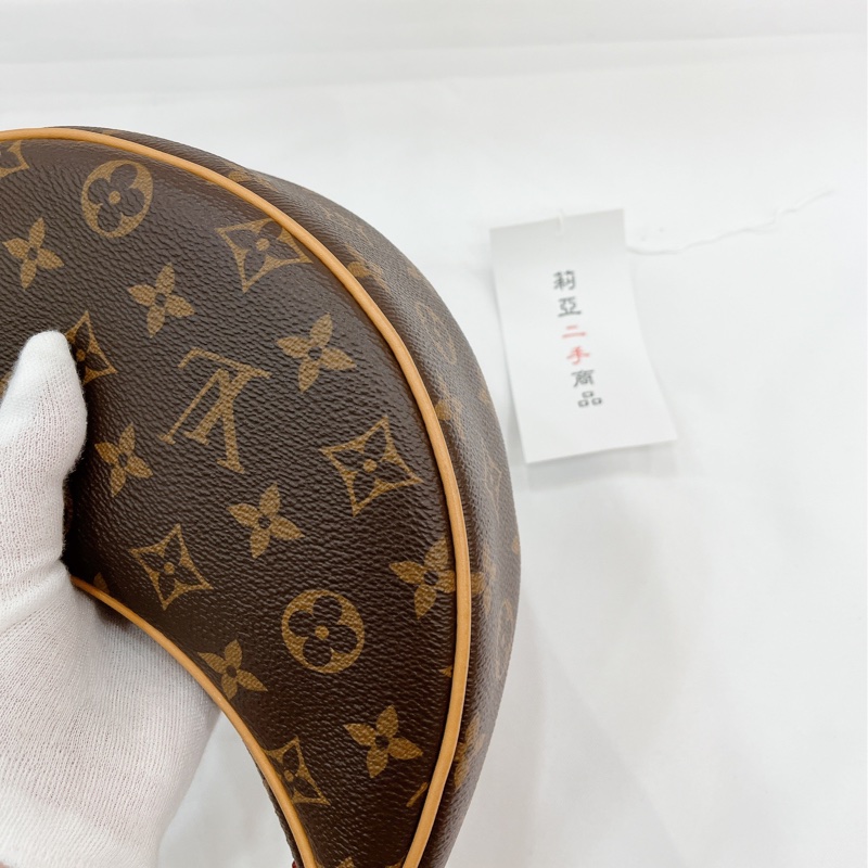莉亞精品♡Lv M81098 老花 彎月 月亮包 二手-11