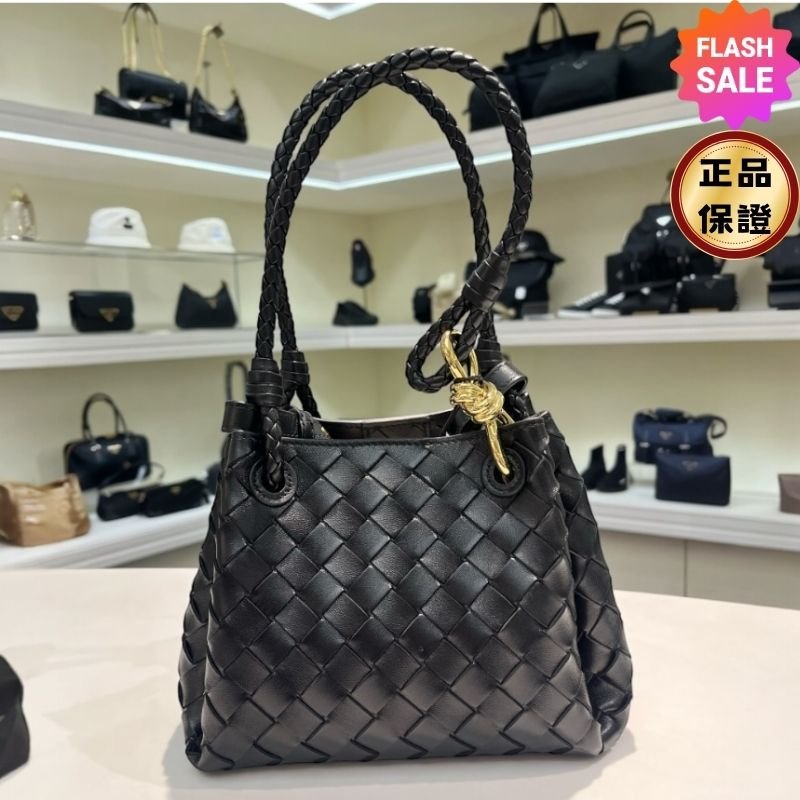 🎉新品好折扣✨Bottega Veneta 796569 Parachute 小款降落傘羊皮編織包 黑色-0