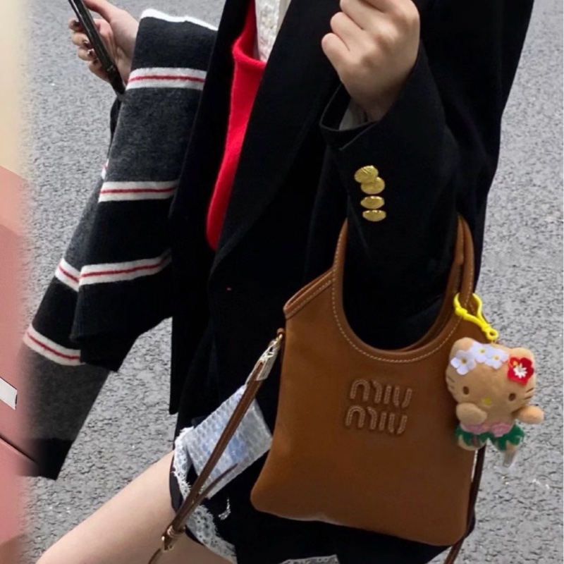 Miu Miu Ivy 迷你 手提袋 干邑色-3