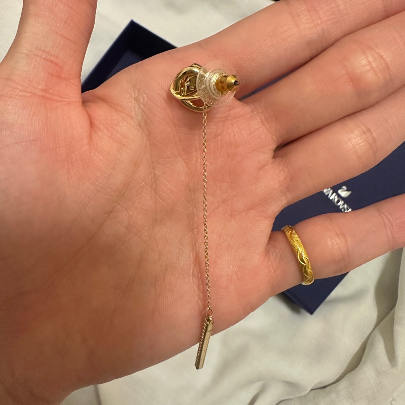 施華洛世奇SWAROVSKI 藍寶石垂釣耳環-8