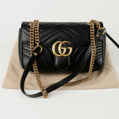 GUCCI GG Marmont 小型絎縫單肩包 黑色