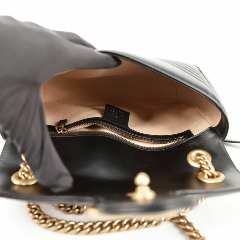 GUCCI GG Marmont 小型絎縫單肩包 黑色-6