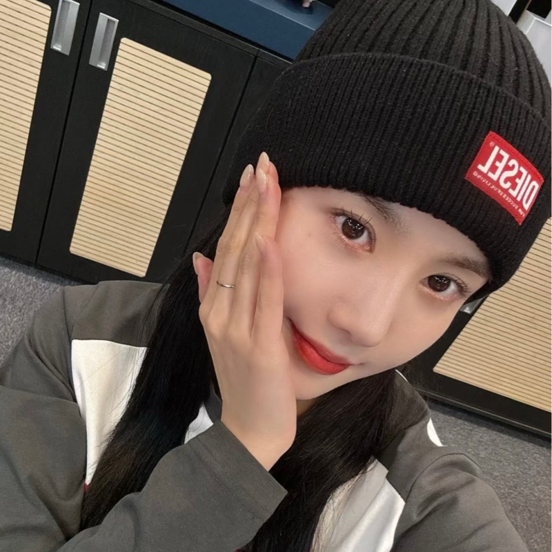 Diesel 冷帽 黑/ 白-1