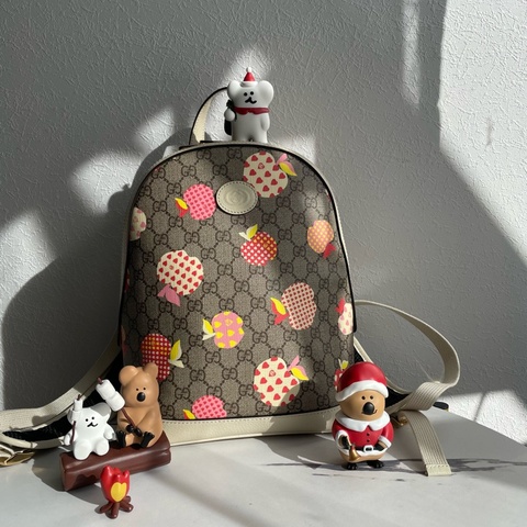 Gucci蘋果圖案PVC白皮革後背包pm