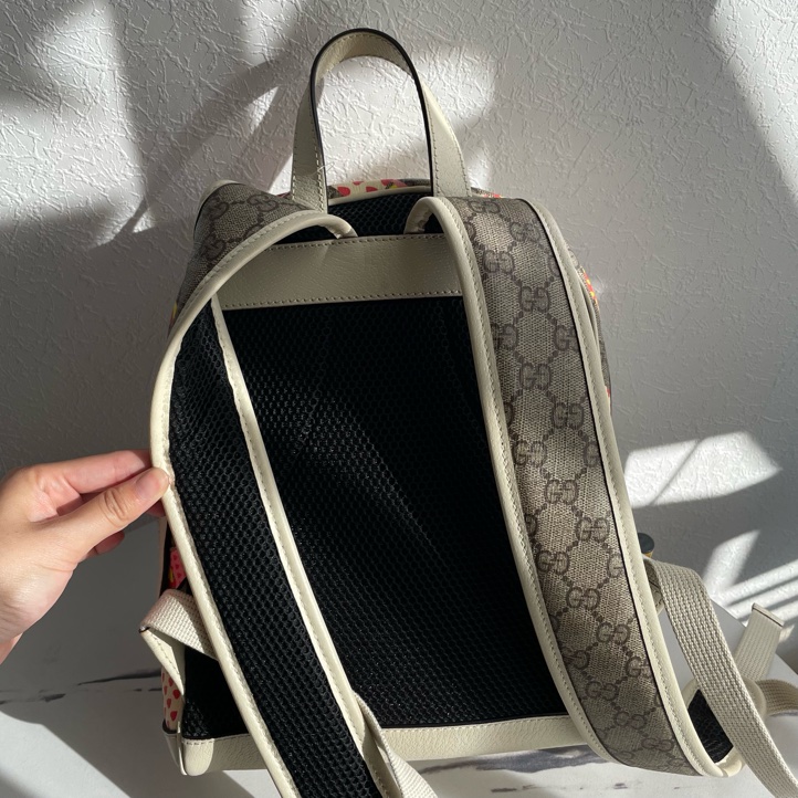 Gucci蘋果圖案PVC白皮革後背包pm-6