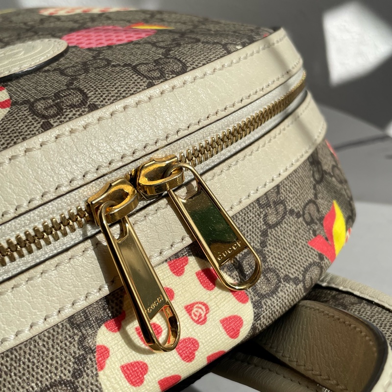 Gucci蘋果圖案PVC白皮革後背包pm-13