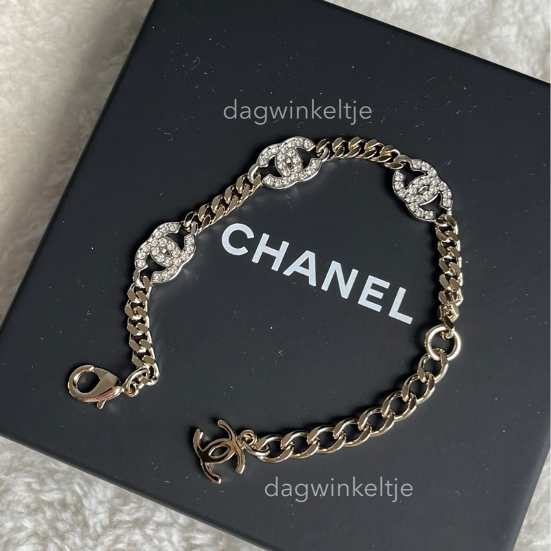 { 歐洲現貨 } 香奈兒三花水鑽logo手鍊/淡金-1
