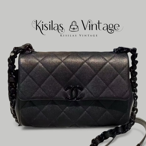 Chanel Caviar so black