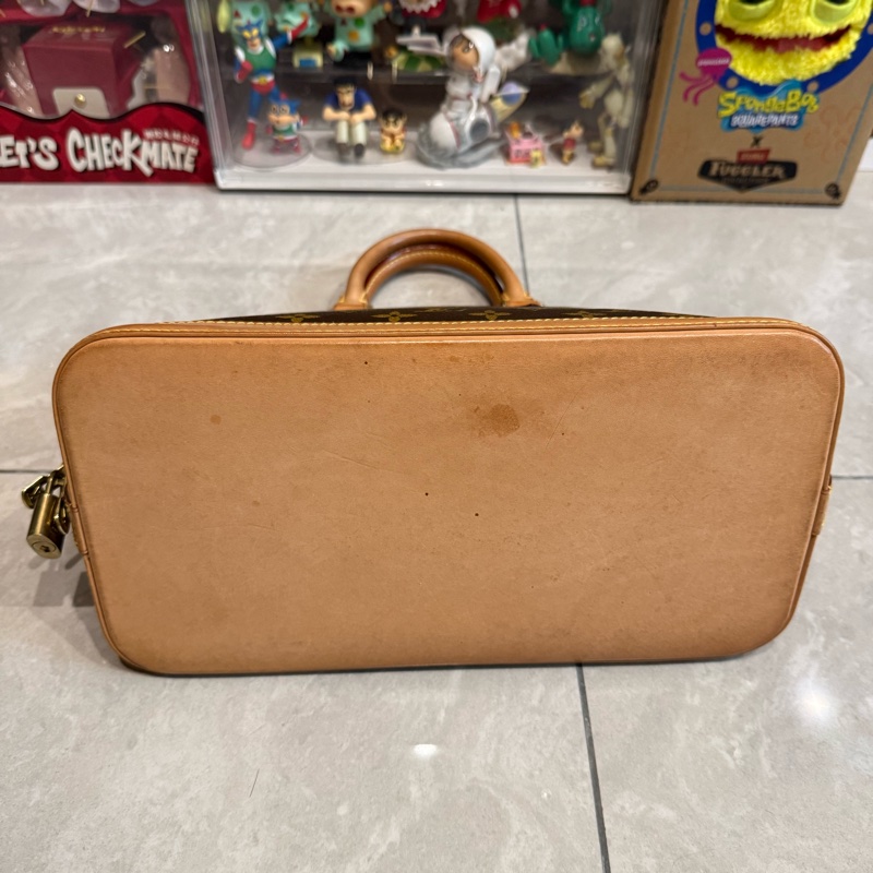 Louis Vuitton老花貝殼手拿包（無背帶）《贈一條Celine方巾》-3