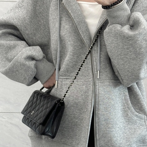 Chanel 黑色荔枝牛銀釦Woc