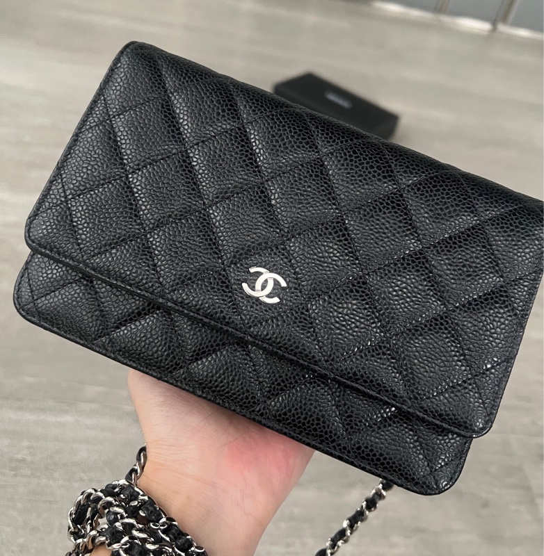 Chanel 黑色荔枝牛銀釦Woc-3