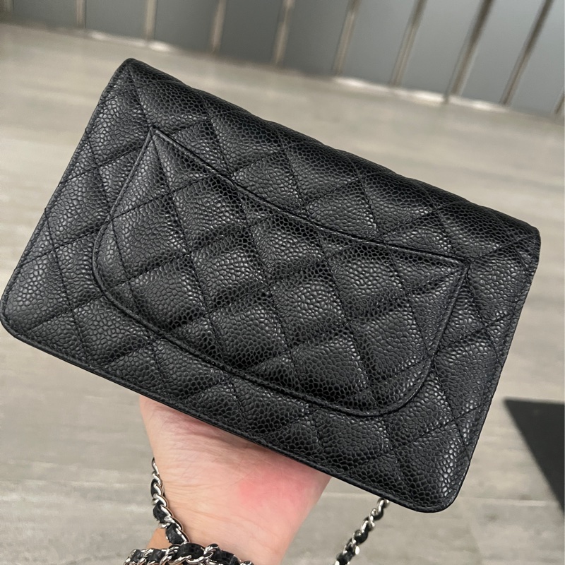 Chanel 黑色荔枝牛銀釦Woc-4